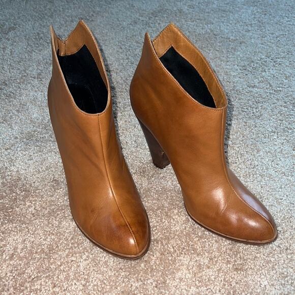 Donald J. Pliner Vachetta Ivy-35 Bootie Ankle Boots Tan Leather Block Heel Sz 9 - Picture 1 of 12